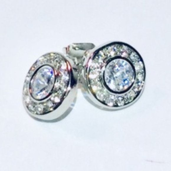Jewelry - Halo Rhinestone Crystal Circle Stud Earrings (FREE W/ $20 PURCHASE WHEN BUNDLED)